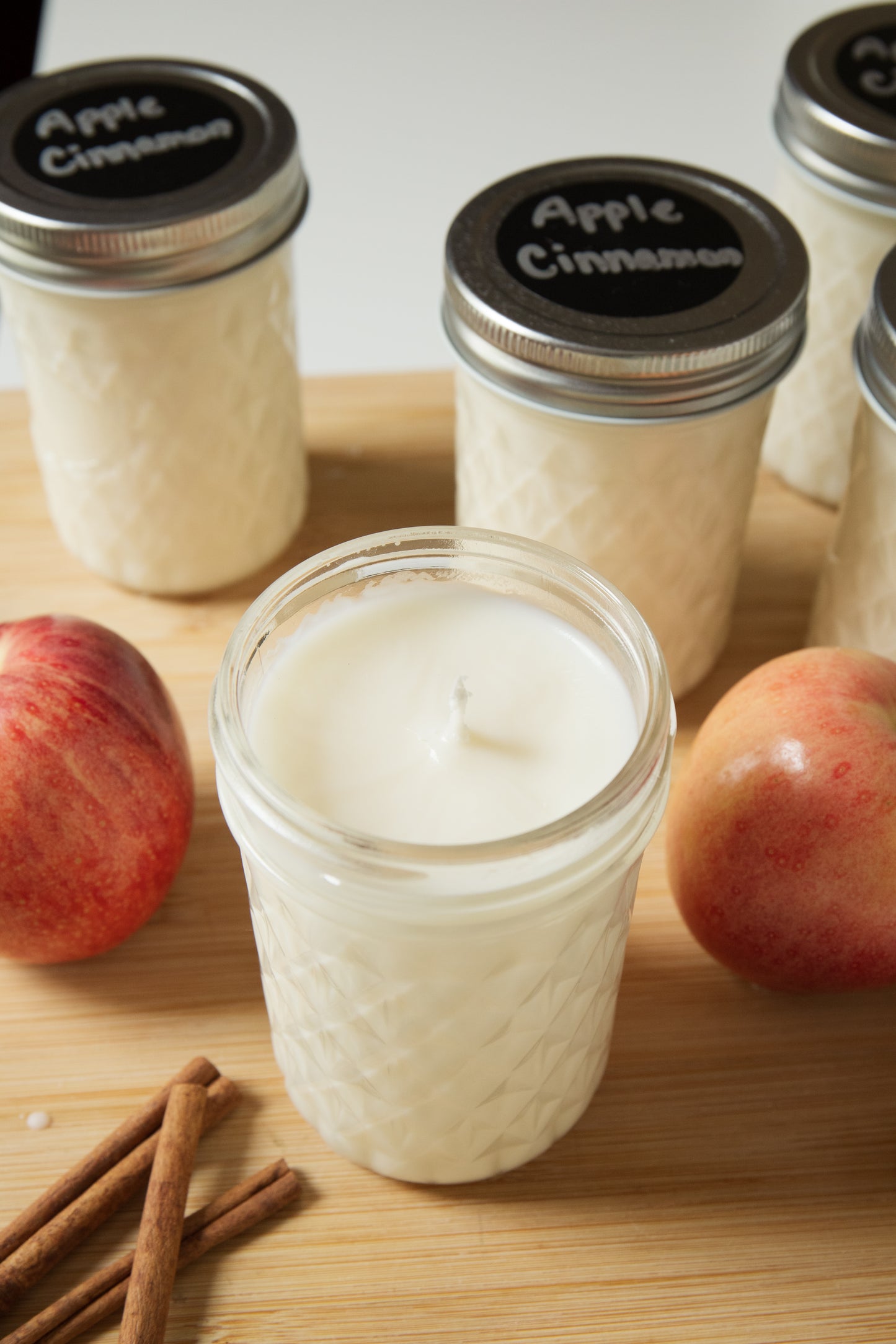 Apple Cinnamon Candle
