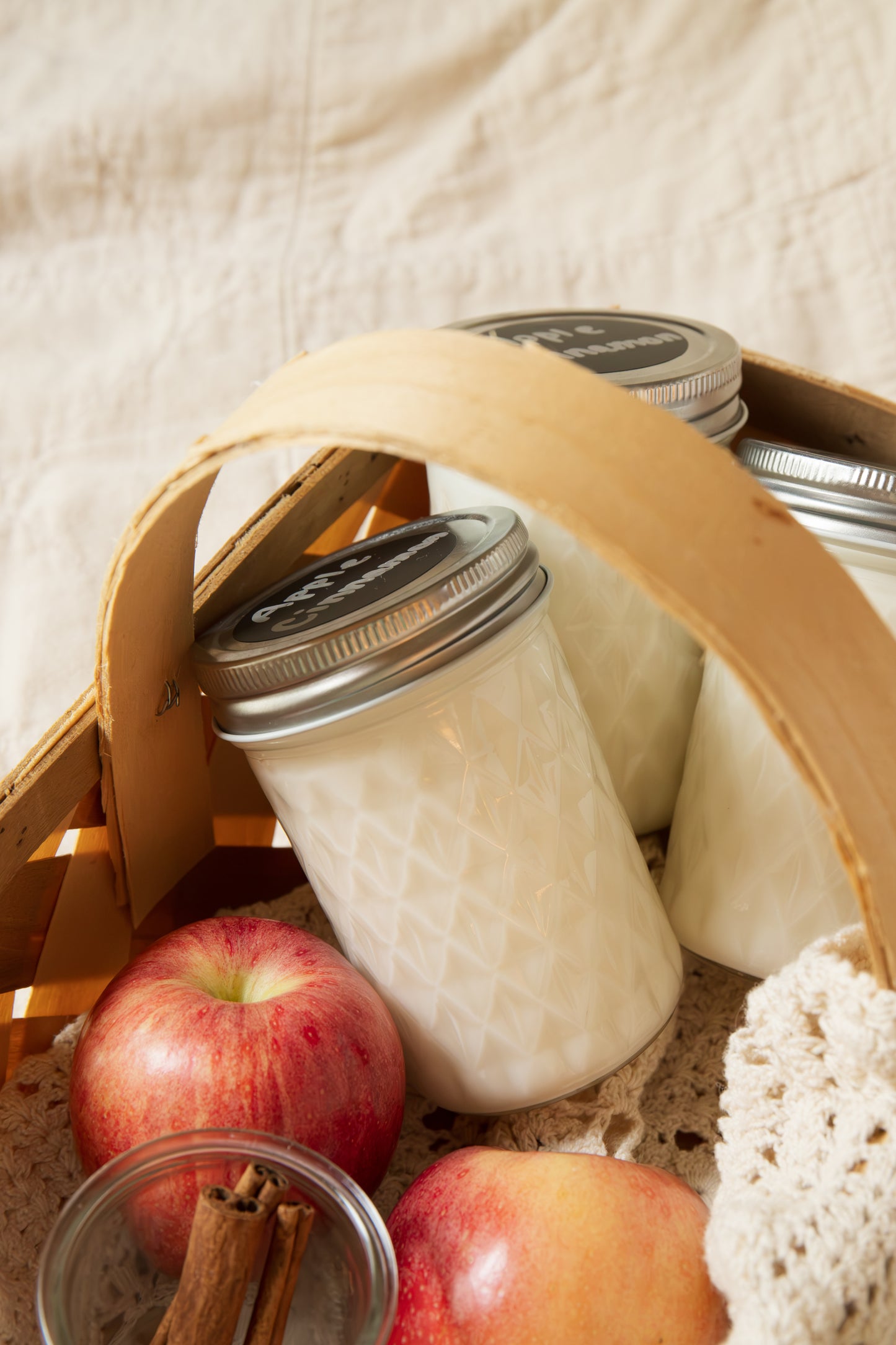 Apple Cinnamon Candle