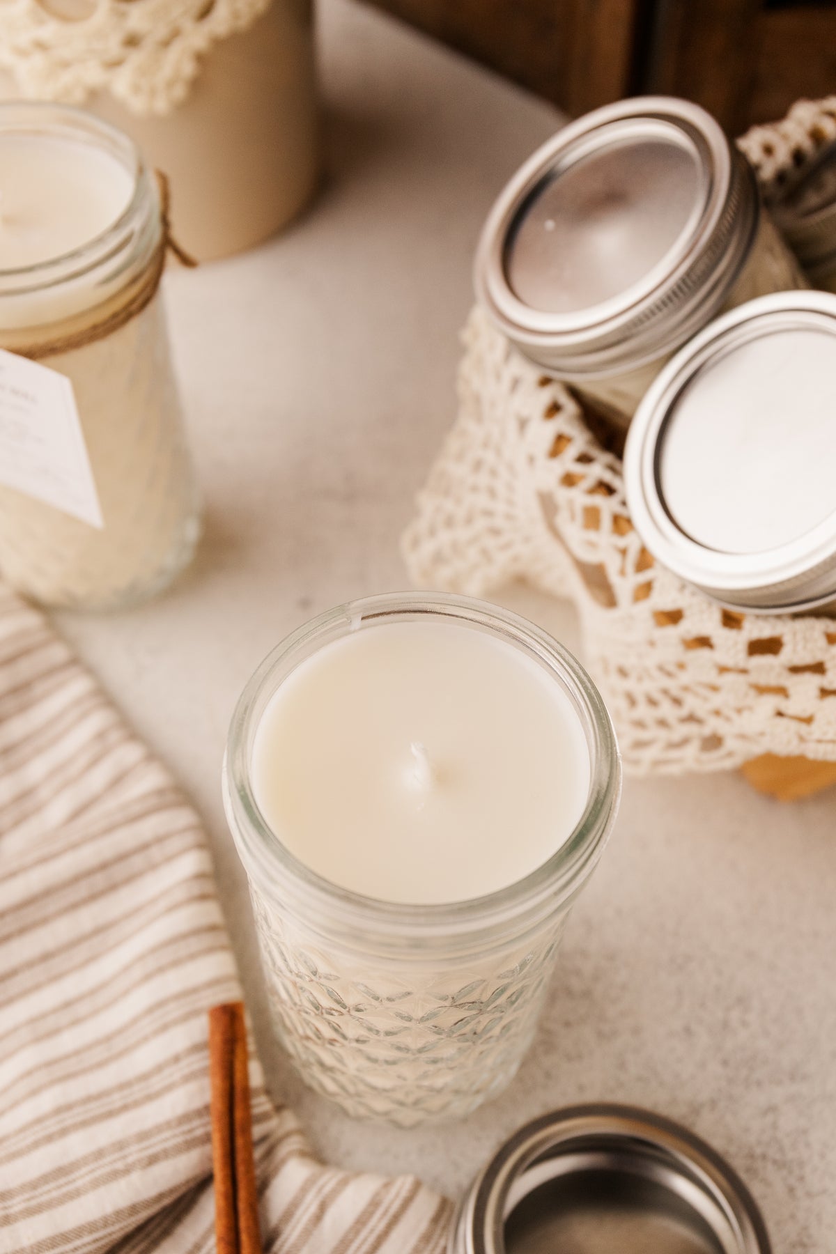 Cinnamon Roll Mason Jar Candle