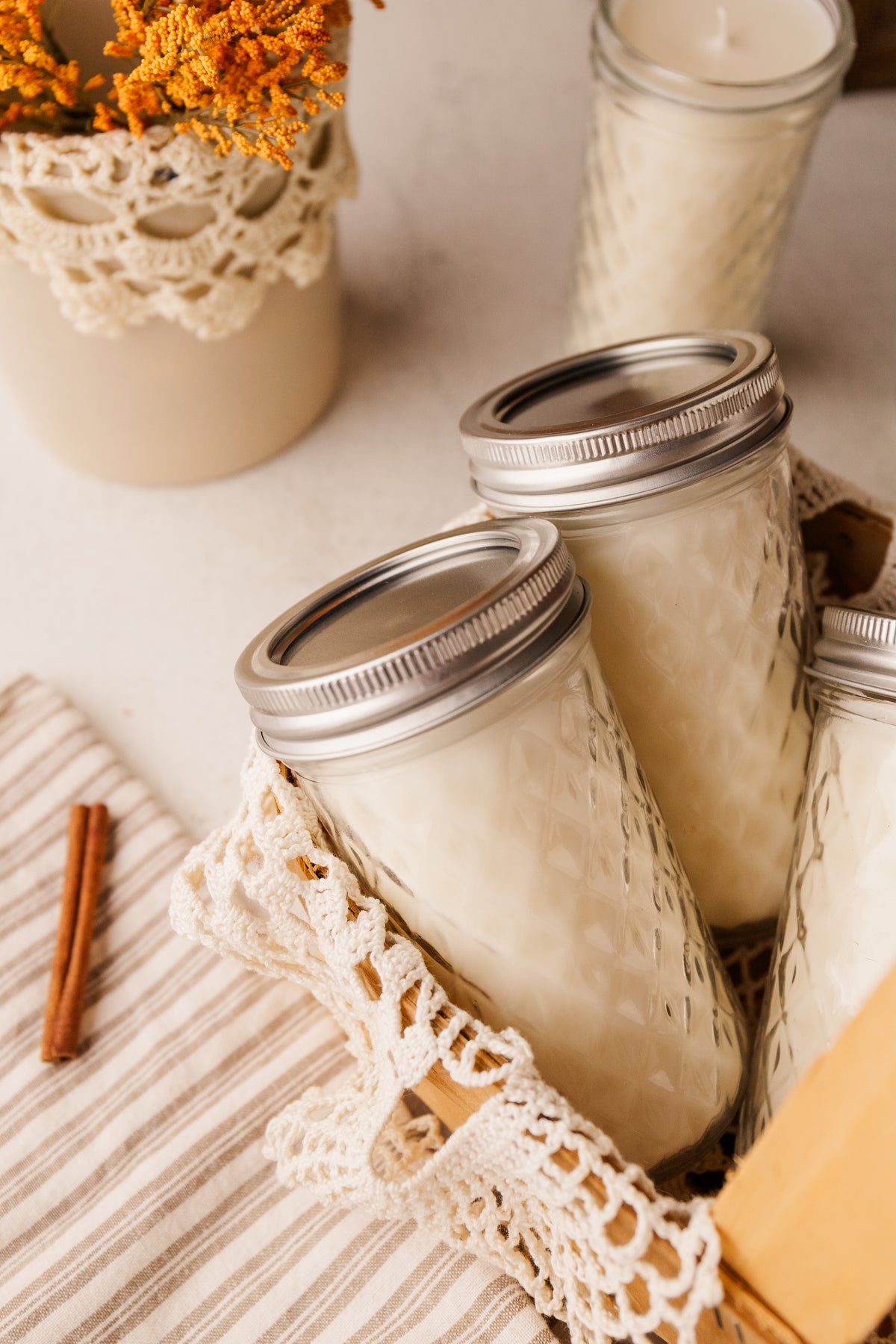 Cinnamon Roll Mason Jar Candle
